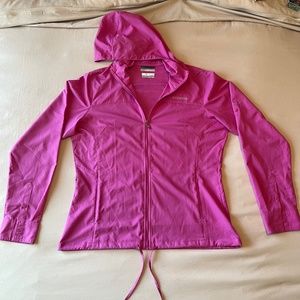 Columbia  Woman’s Pink Omni-Shade Full Zip Lightweight Rain Jacket Large